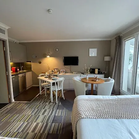 Appartamento Paris Porte De Versailles Cosy 2 Parking Wifi 4 Pers Issy-les-Moulineaux